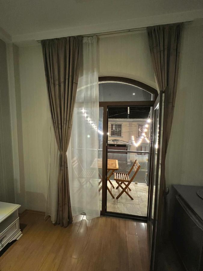 Granada Hotel And Restaurant Tiflis Dış mekan fotoğraf